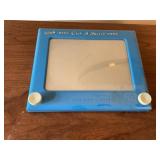 Blue etch a sketch