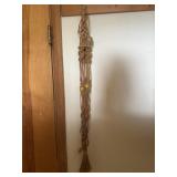 Macrame plant hanger