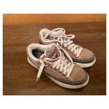 Sketchers shoes size 10 womens