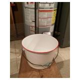 Enamel bucket