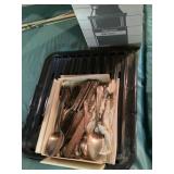 Broiler and tableware