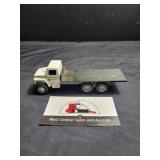 Ertl John deere flatbed truck