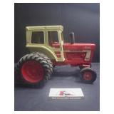 Ertl 1466 farmall international tractor