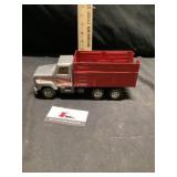 Ertl toy truck
