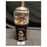 Topper deluxe gumball machine with key