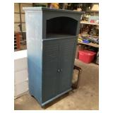 Blue shell approximately 20 1/2 x 31 x 68 tall t