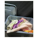 Tote of linens