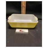 Pyrex casserole dish