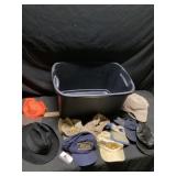 Tote of hats