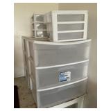 Storage containers
