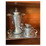 Metal serving ware