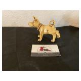 Dog lifting its leg figurine