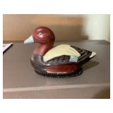 Ceramic duck with felt bottom