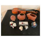 Small stoneware, pig, planters, and figurines