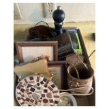 Flat of misc items