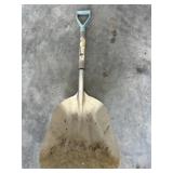 Aluminum scoop