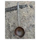 Cast iron smelting ladle