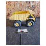 Remco caterpillar dump truck