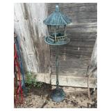Heavy cast iron bird feeder