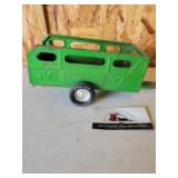 Nylint metal trailer