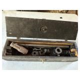Pipe threader