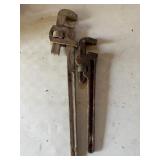 Pipe wrenches