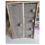 Tin organizer