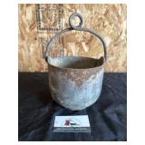 Cast iron smelting pot