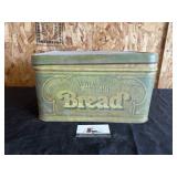 Metal bread box