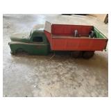 Vintage metal Structo truck