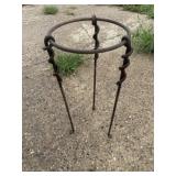 Metal plant stand