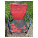 Vintage metal lawn chair