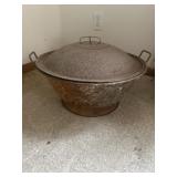 Galvanized pot with lid