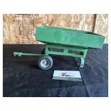 Vintage metal John Deere wagon- no back wheels