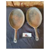 Cast iron oval skillets