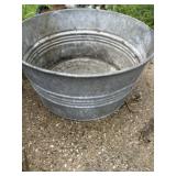 Galvanized wash tub