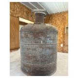Galvanized oil can