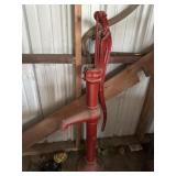 Hand pump