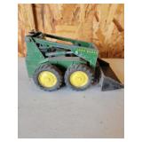 Ertl John deere loader - metal