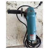 Makita  4 in grinder
