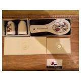 McIntosh collection, salt, and pepper shaker and