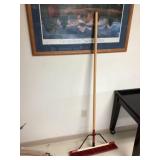 24 inch shop broom