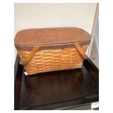 Wicker picnic basket