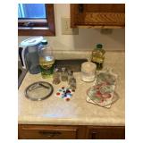 Salt and pepper shakers miscellaneous