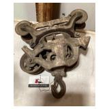 Cast-iron climax barn trolley