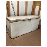 International harvester deep freeze works as it