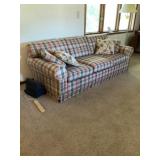 Thomasville couch bring help to load without the