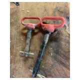 Hitchpins