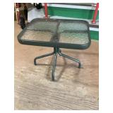 Deck table approximately 16 x 20 x 17 tall