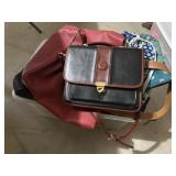 Tote of purses